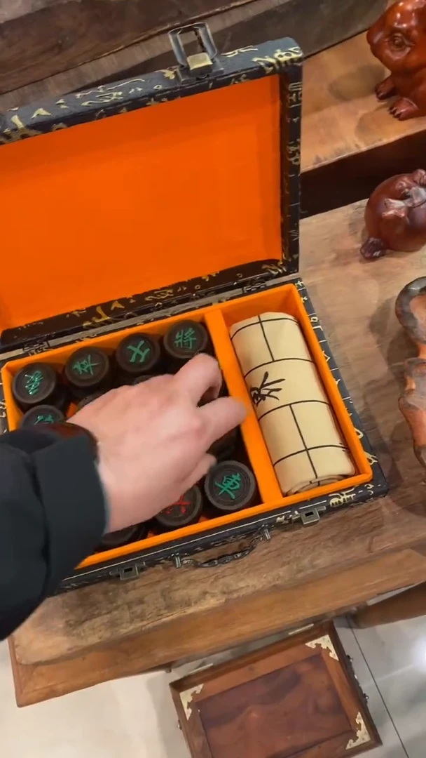 【闪购商品】木黑檀木象棋一套