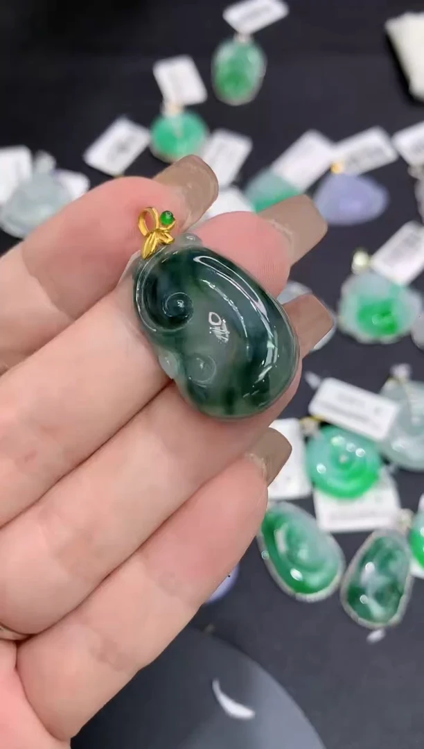 吊坠(不含链)18K金镶嵌翡翠111
