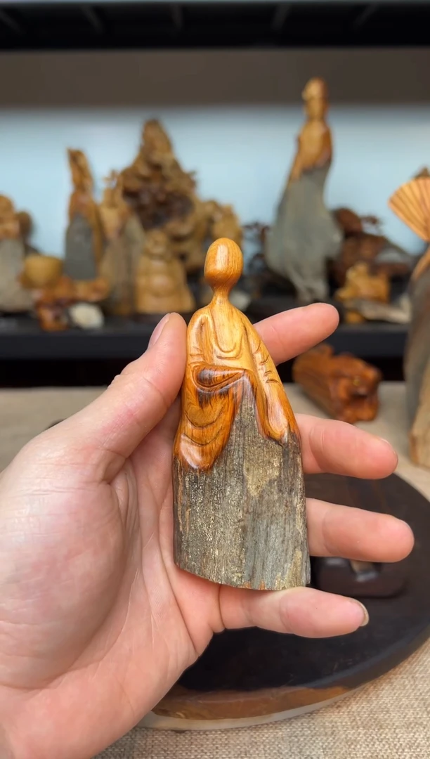 柏木（崖柏）崖柏雕刻件