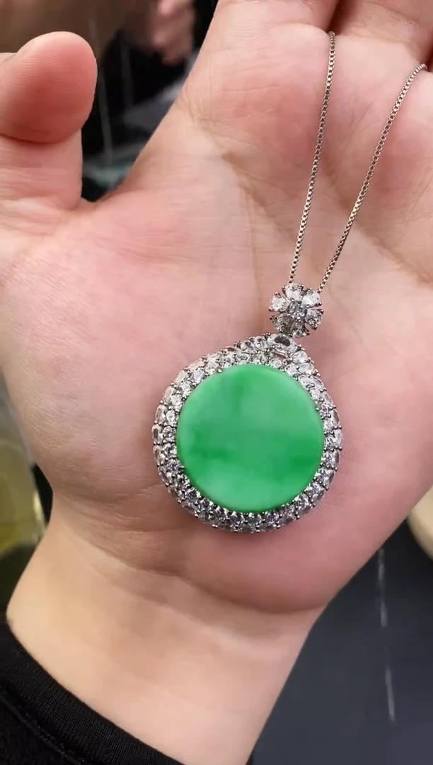 银S925镶嵌戒指翡翠银镶嵌翡翠吊坠