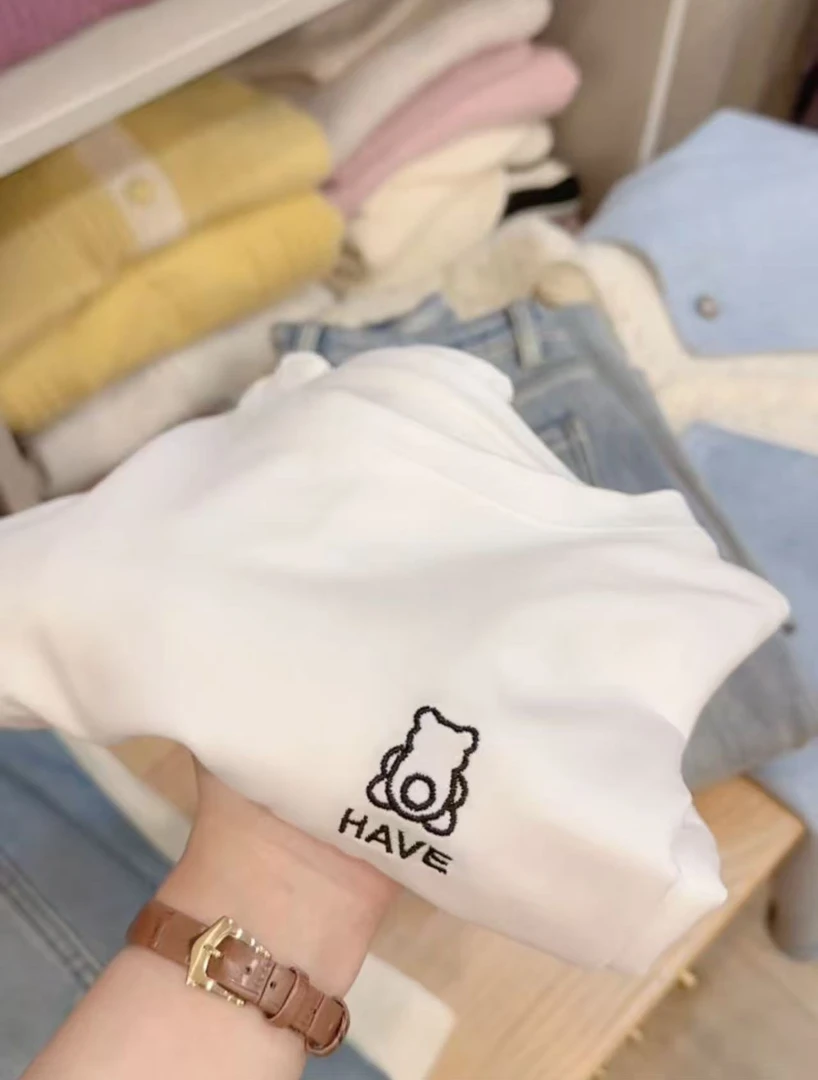 七言家  刺绣抱抱熊长袖T恤9003@