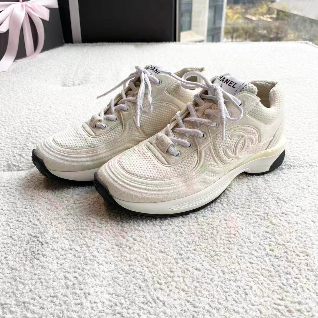 95新 Chanel/香奈儿  qq995 双C logo运动鞋 38码