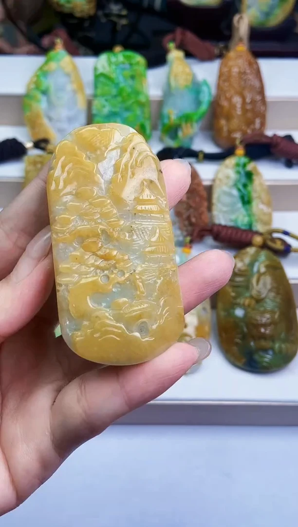 颈饰未镶嵌翡翠翡翠A货