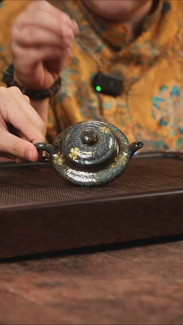 宜兴紫砂小叶紫檀木柴烧虚扁