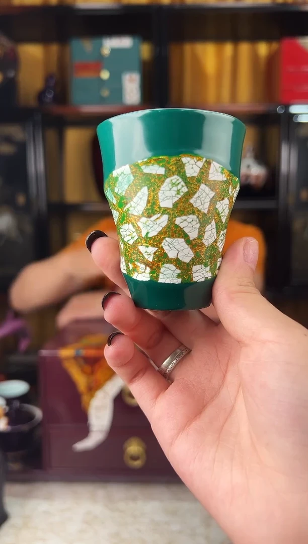 墨绿蛋壳镶嵌竹节杯-太古大漆