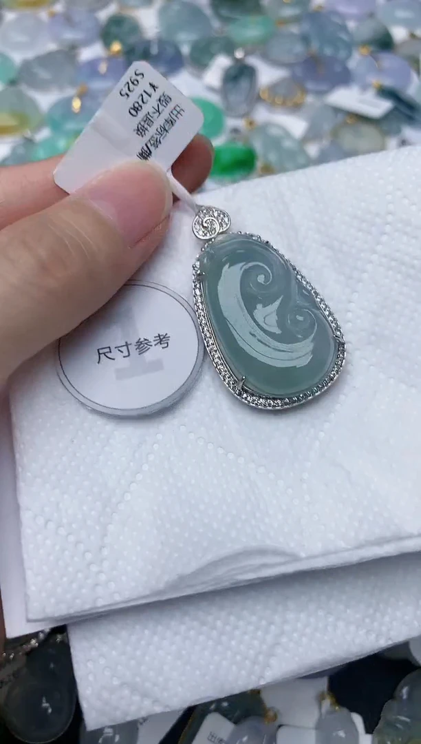 颈饰银S925镶嵌翡翠天然A货翡翠