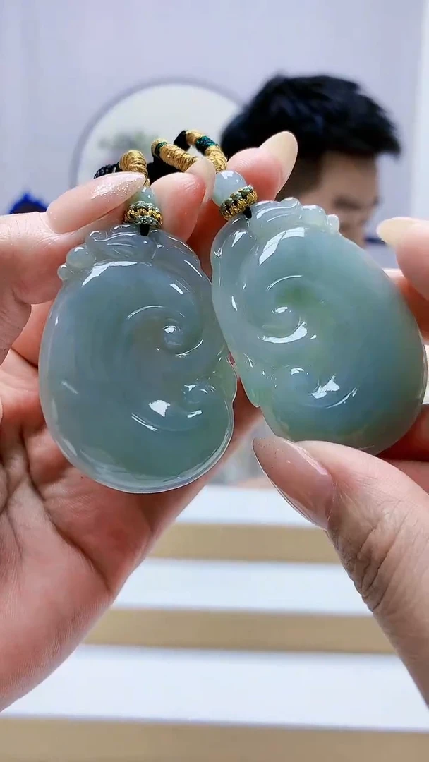 未镶嵌定制翡翠5028MM-毛货一对挂件64