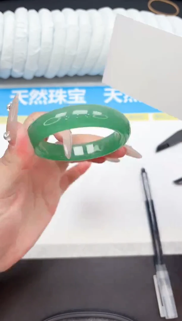 未镶嵌手镯石英质玉173-54.2
