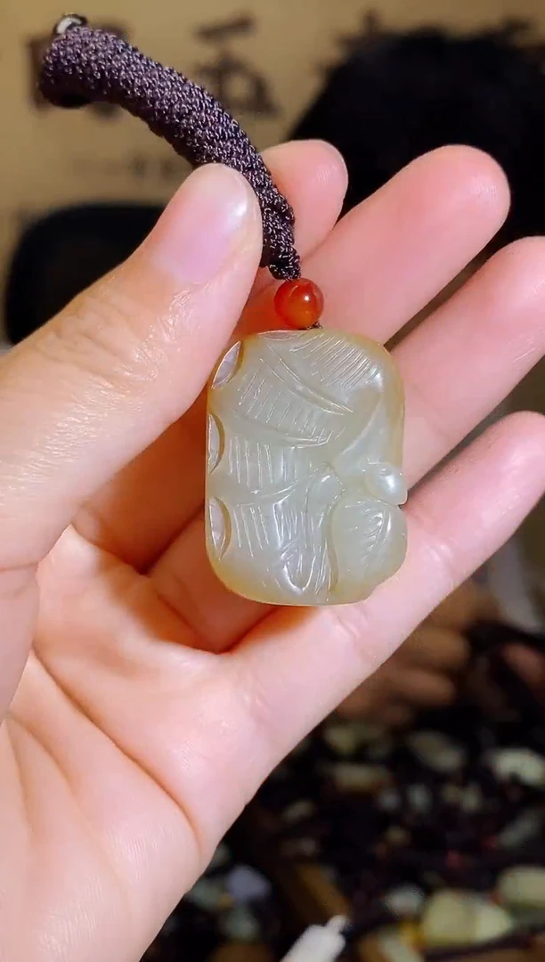 未镶嵌和田玉挂件1