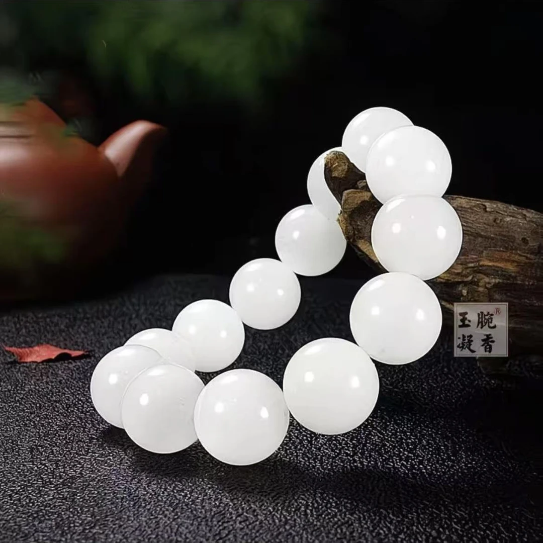 山料黑山羊脂白手串卡20mm