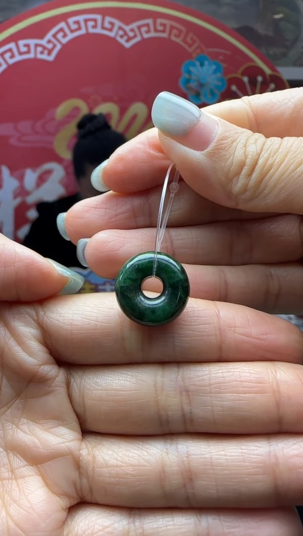 【闪购商品】翡翠颈饰未镶嵌需包容福利不退换