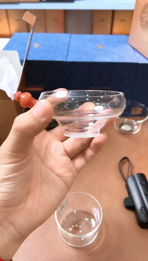 【闪购商品】凤珠激光汝红。。。。。