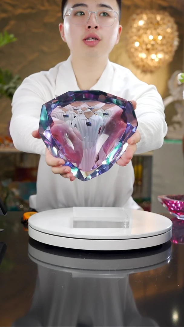 瓷片三角果碗金红蓝双色反影