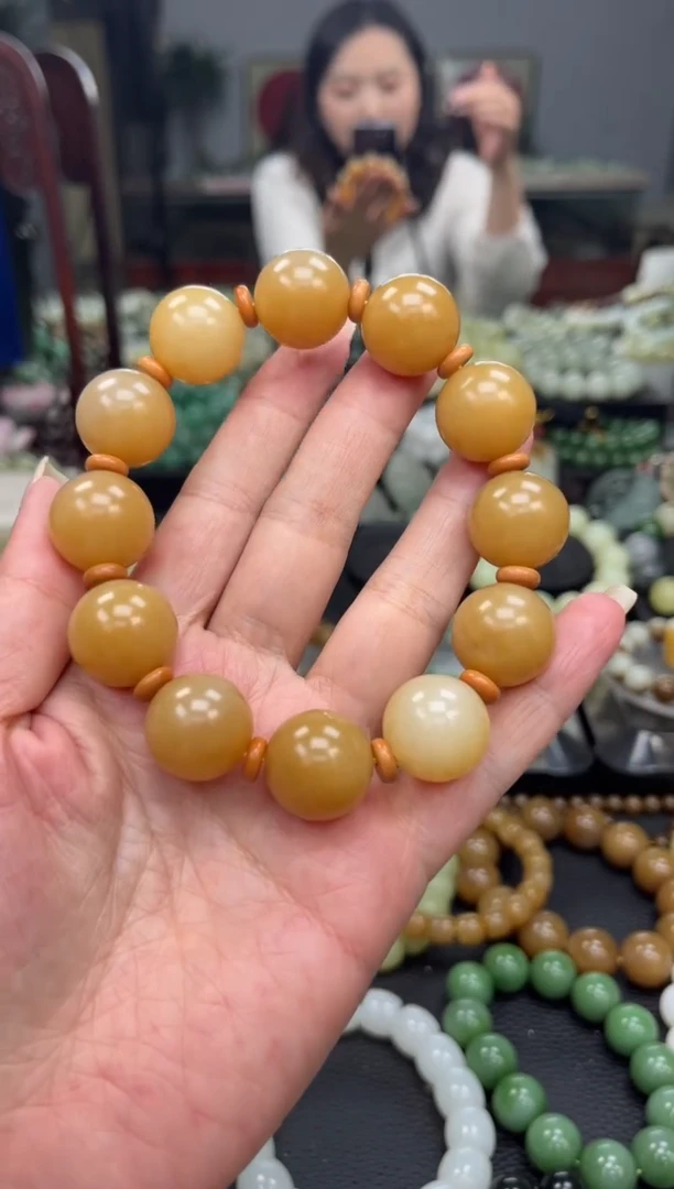 【闪购商品】和田玉手串未镶嵌新疆且末黄金糖卡18