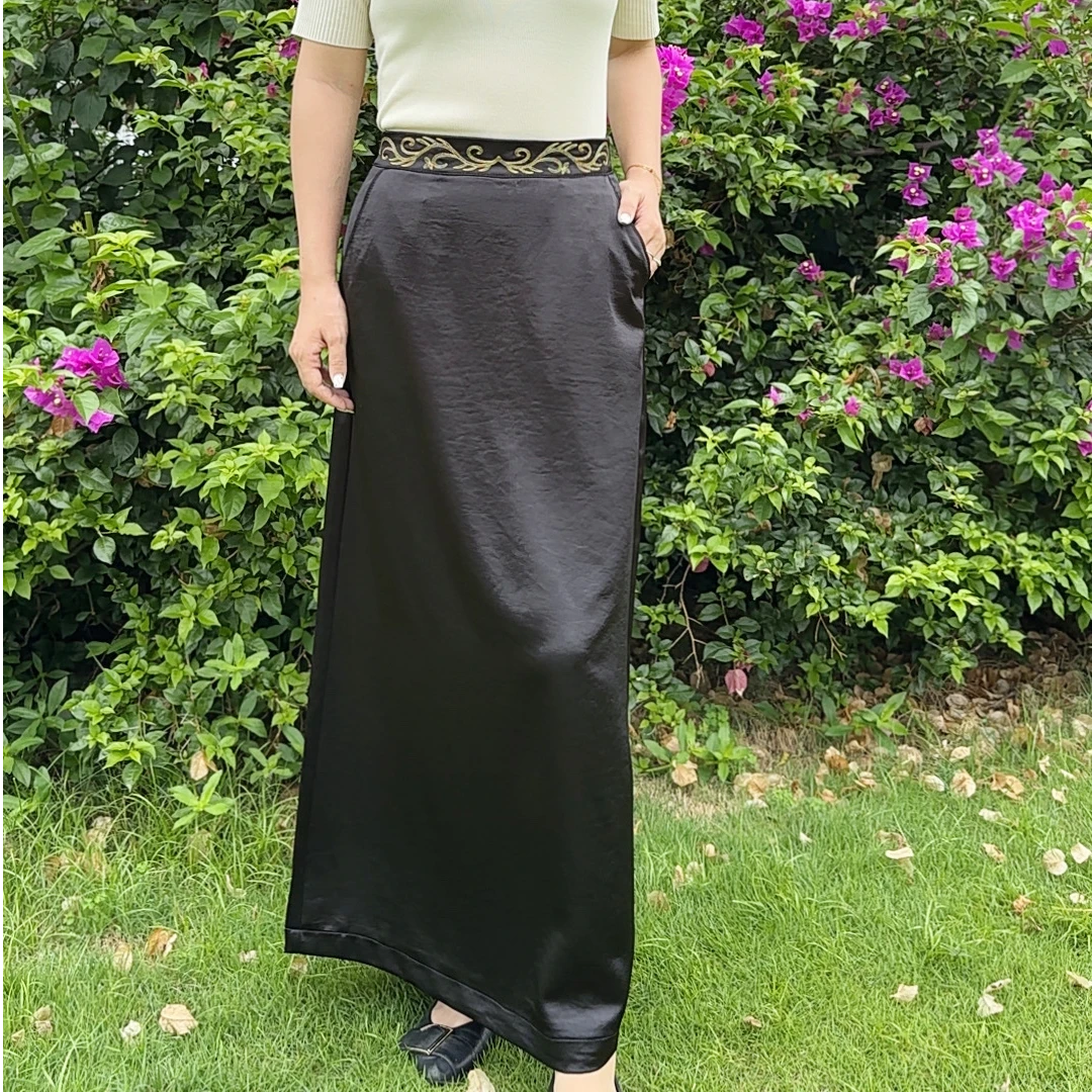 {松紧腰款}2025新藏族服装时尚精美刺绣藏式半身裙高垂感藏族长裙