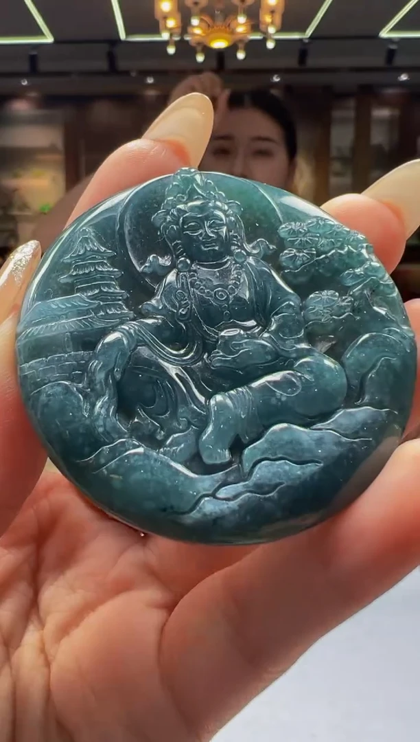 翡翠未镶嵌颈饰F2025-4-21-3