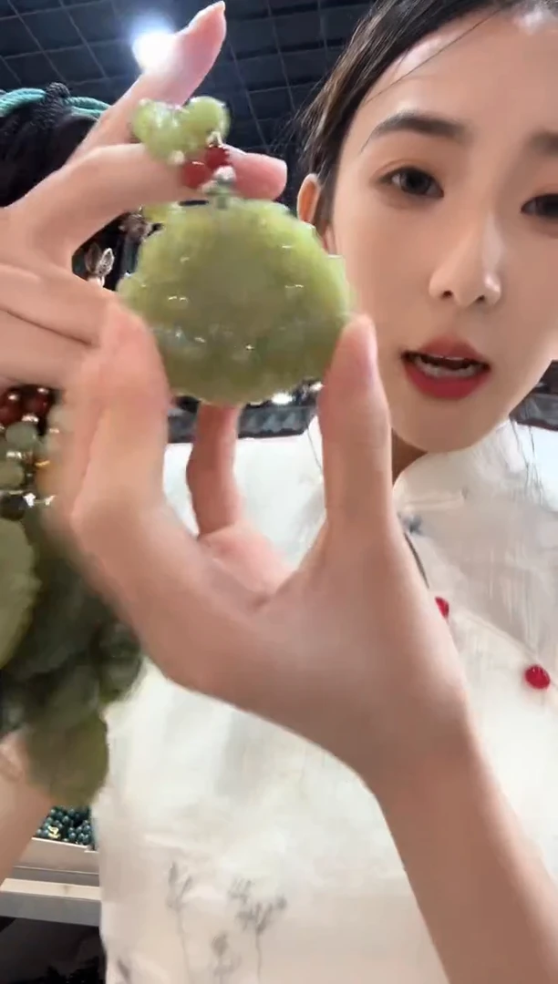 岫玉未镶嵌颈饰湖水绿双鱼福牌【随机发货其中一个】