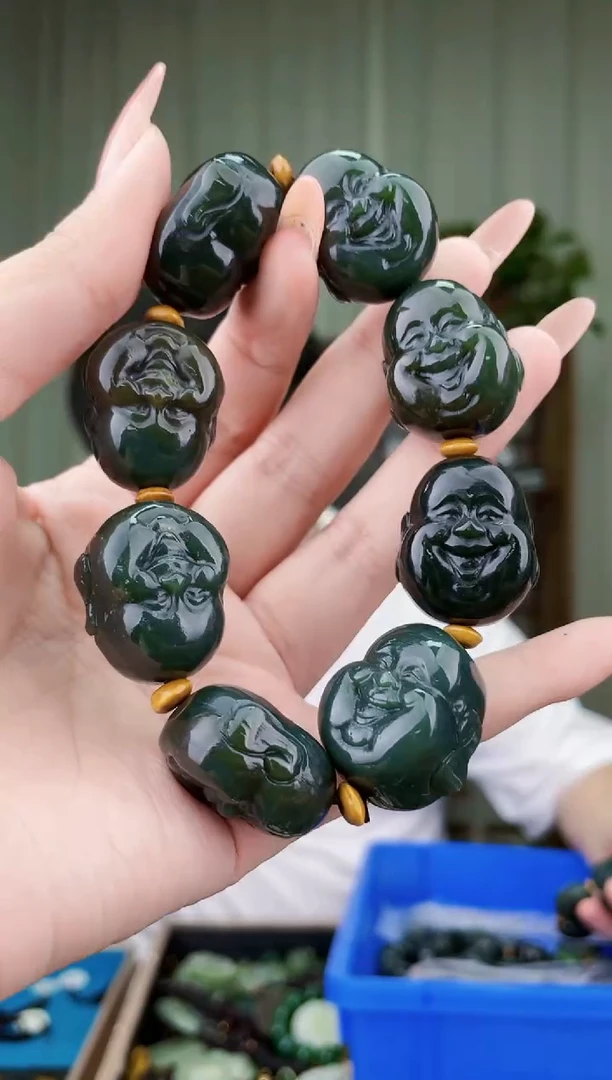 未镶嵌和田玉挂件拍一发一，多样性发货！