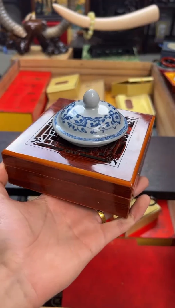 【闪购商品】瓷片——————————————一对小呀