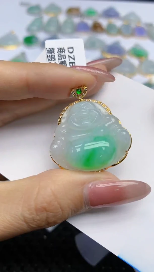 【闪购商品】翡翠挂件18K金镶嵌天然翡翠A货