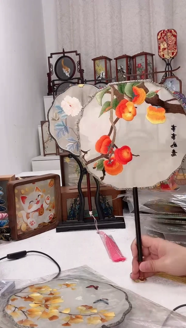 扇子苏绣作品手工团扇