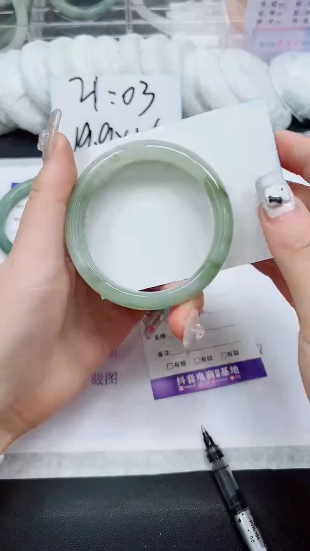 【闪购商品】石英质玉手镯未镶嵌A286-58/59