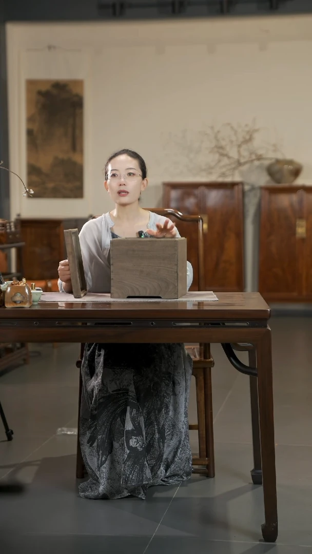 金丝楠阴沉精工独板15斤米箱