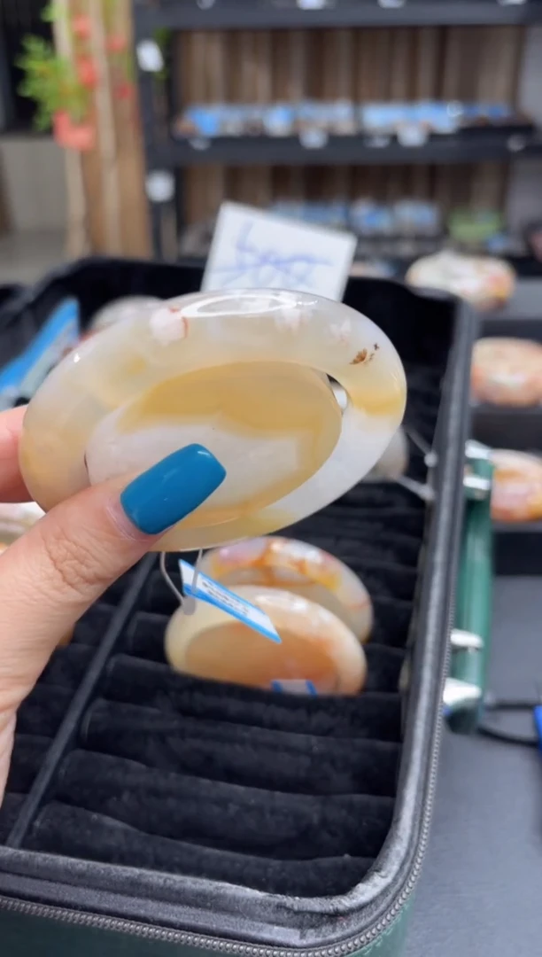 未镶嵌手镯石英质玉237(54圈赠送镯心)