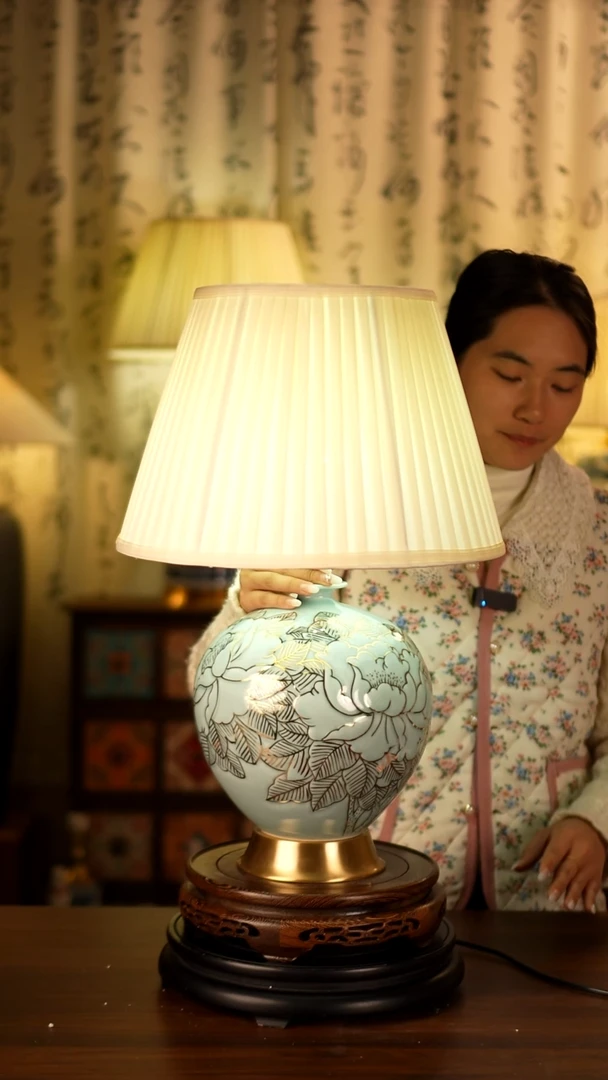 圆形款花开富贵陶瓷台灯