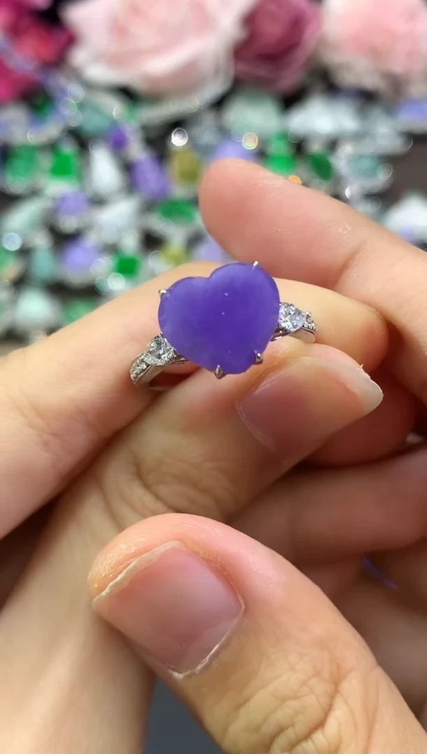 18K金镶嵌戒指翡翠C413 紫货有色差