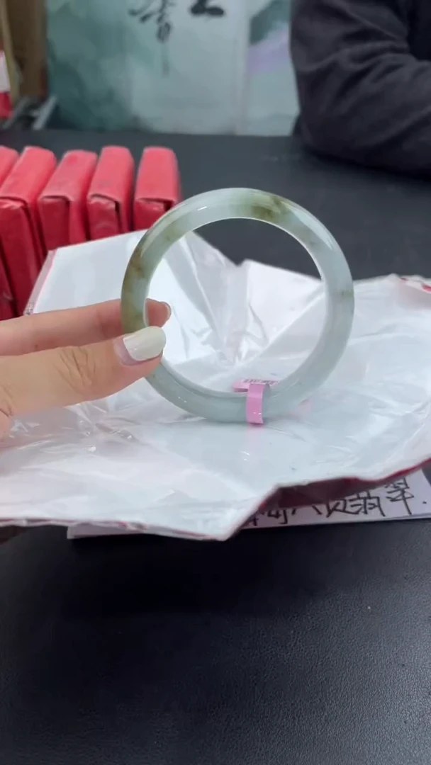 【闪购商品】翡翠手镯未镶嵌9翡翠手镯（微瑕）