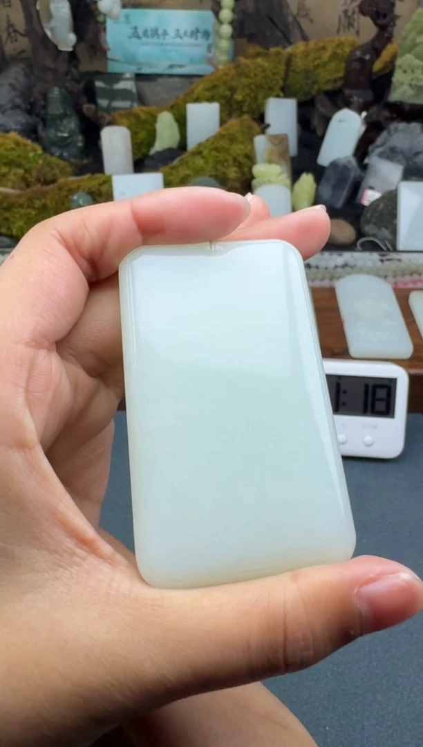 【闪购商品】和田玉颈饰未镶嵌菲菲