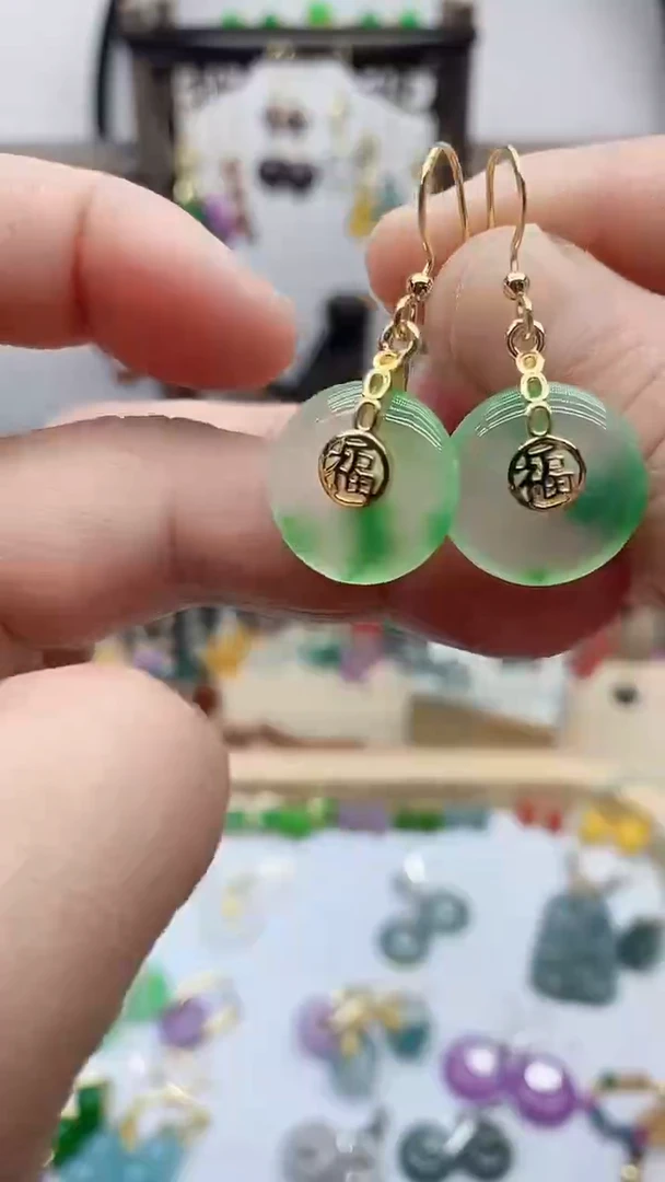 14K金镶嵌石英质玉（天山翠）耳饰206