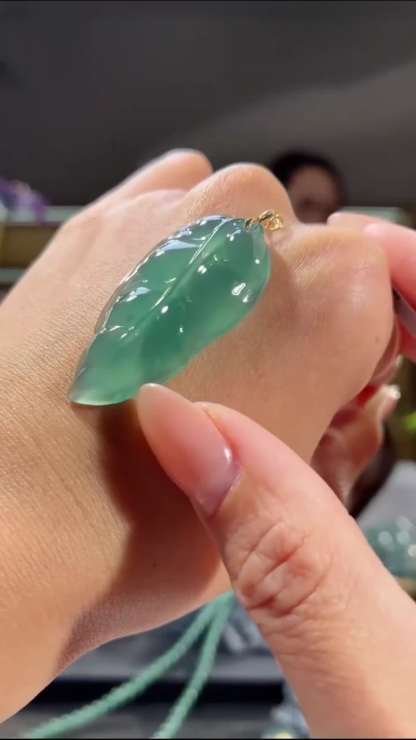 吊坠(不含链)未镶嵌翡翠叶子
