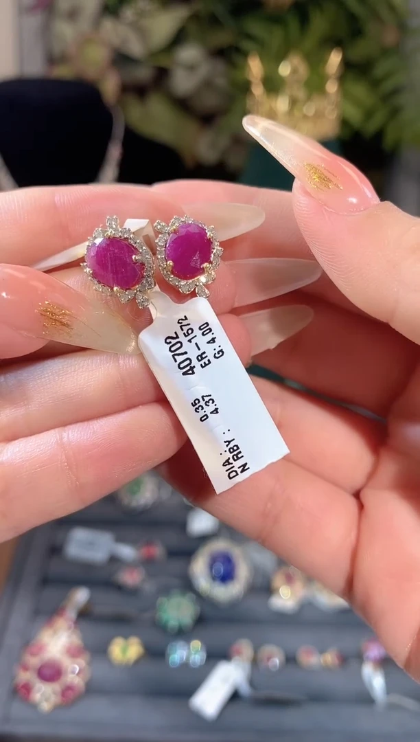 未镶嵌耳饰红宝石天然无烧红宝石耳饰4.37ct