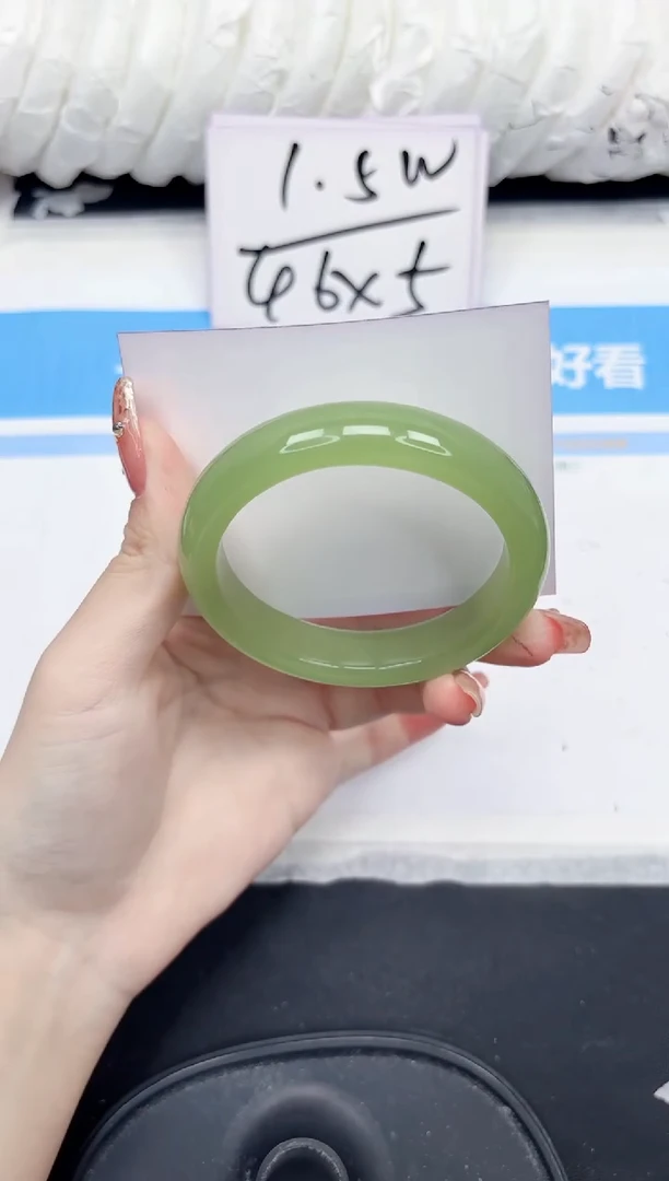 未镶嵌手镯石英质玉115-58