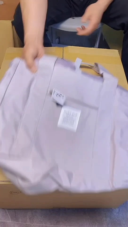 包❤****星F691回流商品，谨慎参拍！