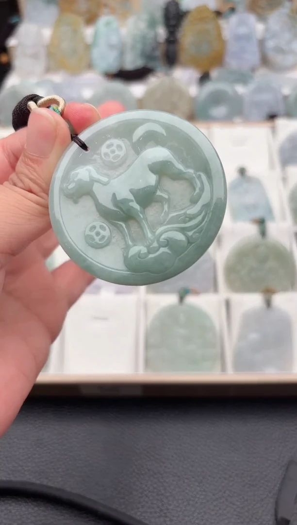 翡翠未镶嵌颈饰天然翡翠吊坠169