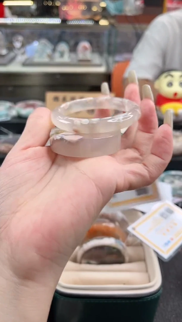 未镶嵌手镯石英质玉52圈口（赠品镯心）6119