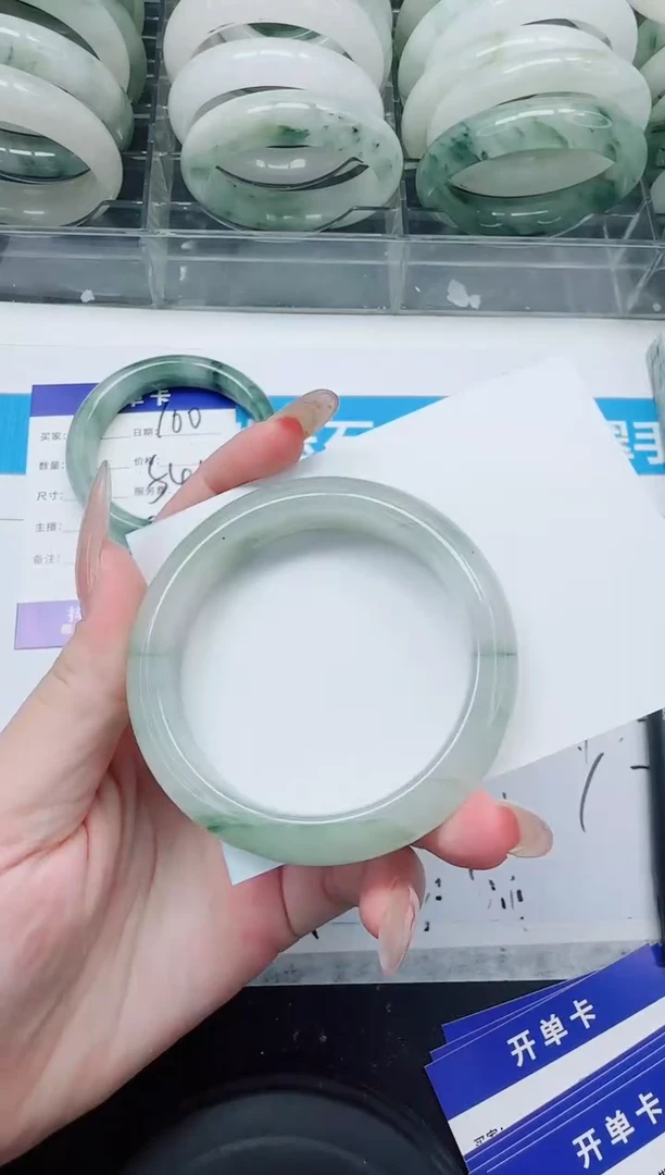 未镶嵌手镯石英质玉101/51.6