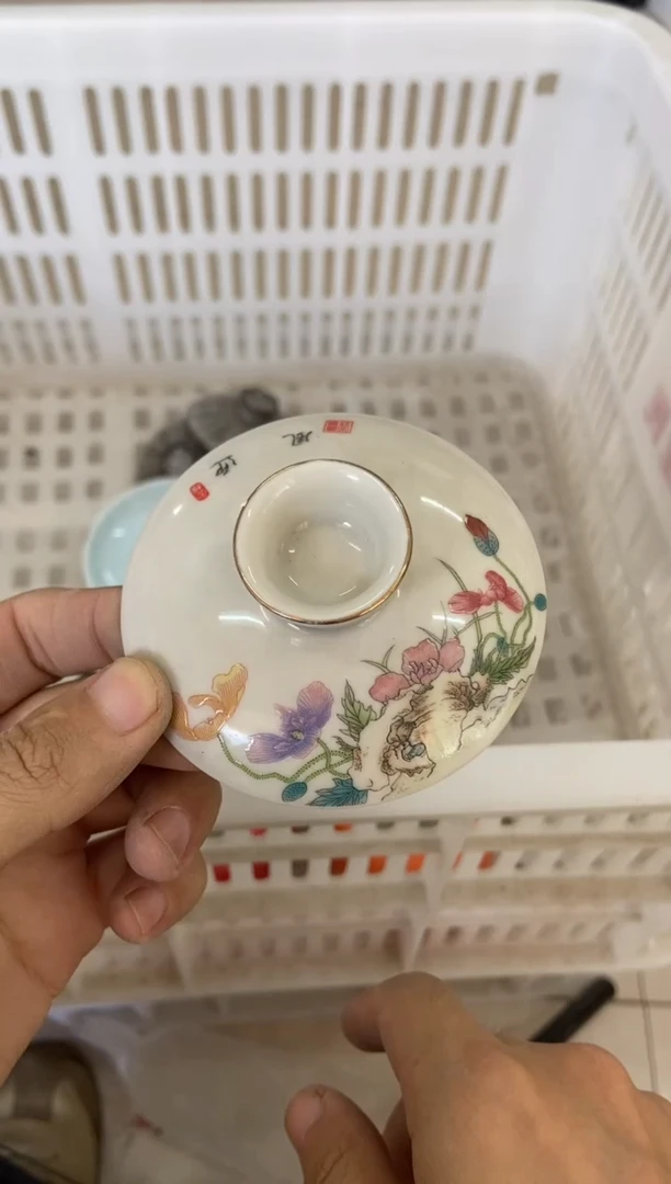 无运费险有瑕疵的摄影的产品有使用过的痕迹有点脏介意勿拍