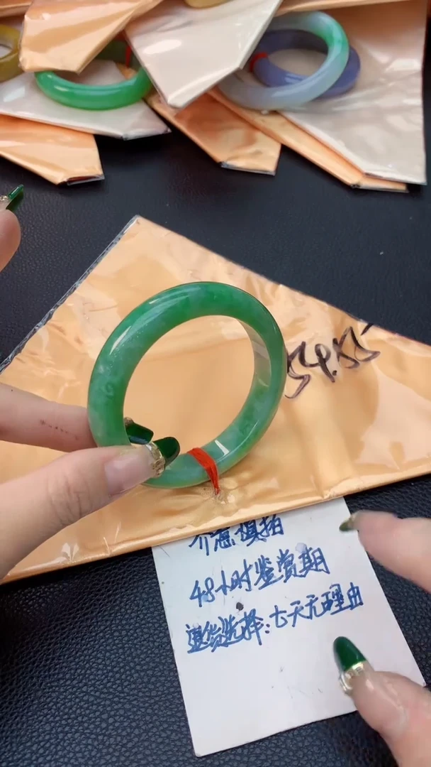 翡翠手镯未镶嵌0952793850