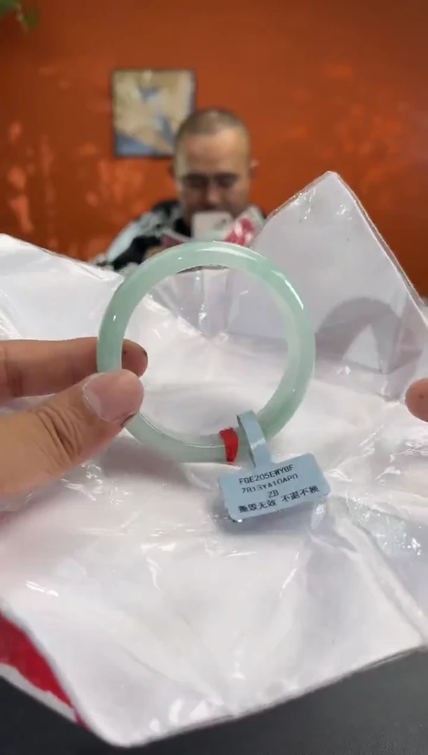 未镶嵌手镯翡翠5 57