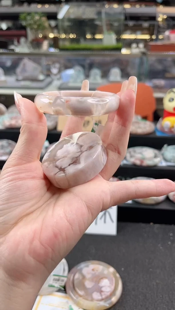 未镶嵌手镯石英质玉51圈口（不退不换）1321476