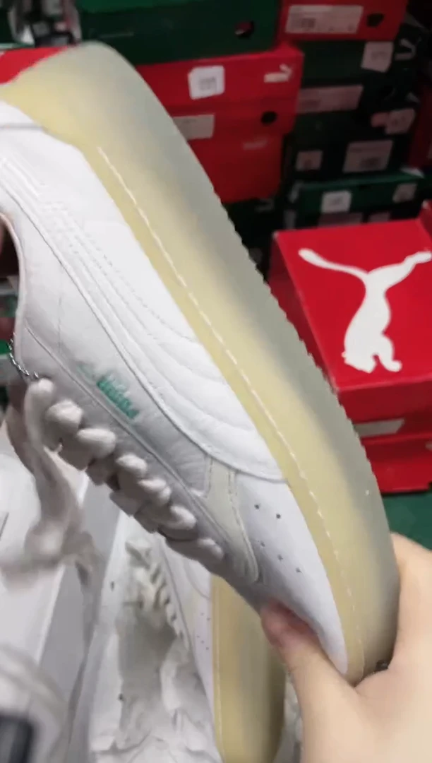 彪马时尚休闲运动鞋38M  C15