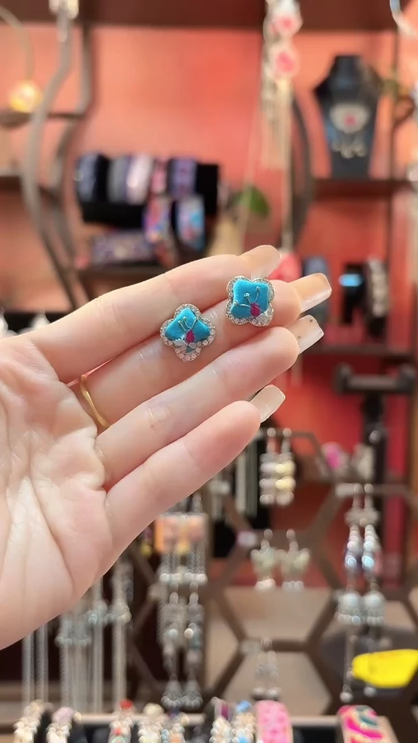 织绣 云织谣民族风精美饰品   204