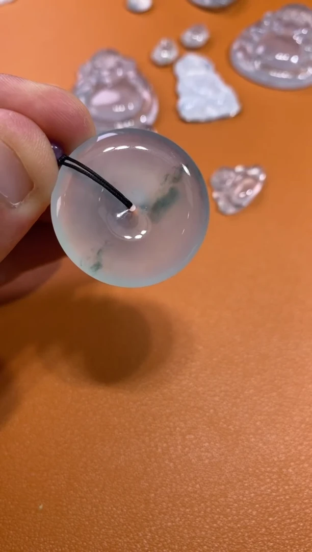 翡翠挂件未镶嵌扣子13800