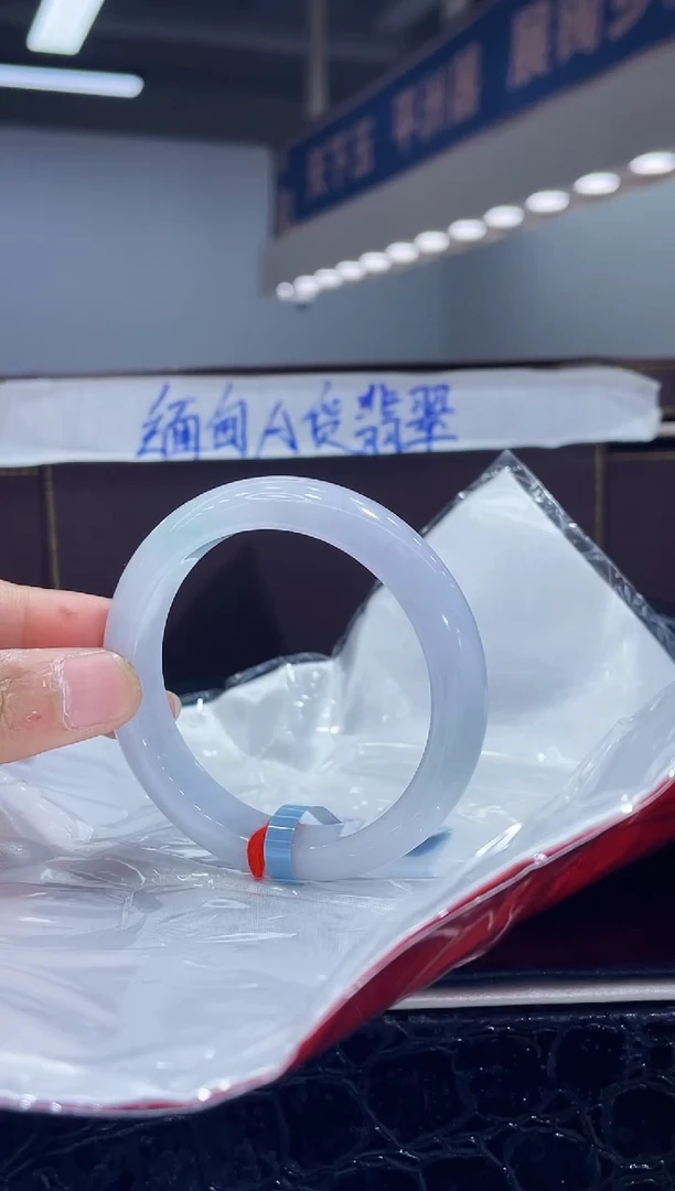 未镶嵌手镯翡翠16