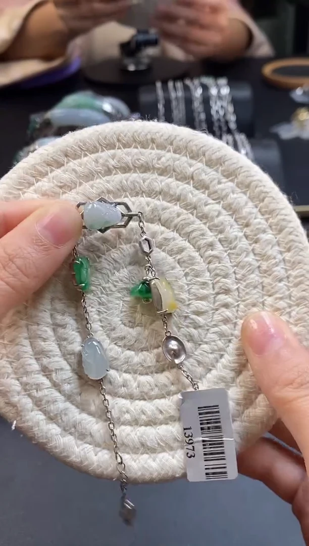 颈饰银S925镶嵌翡翠13973
