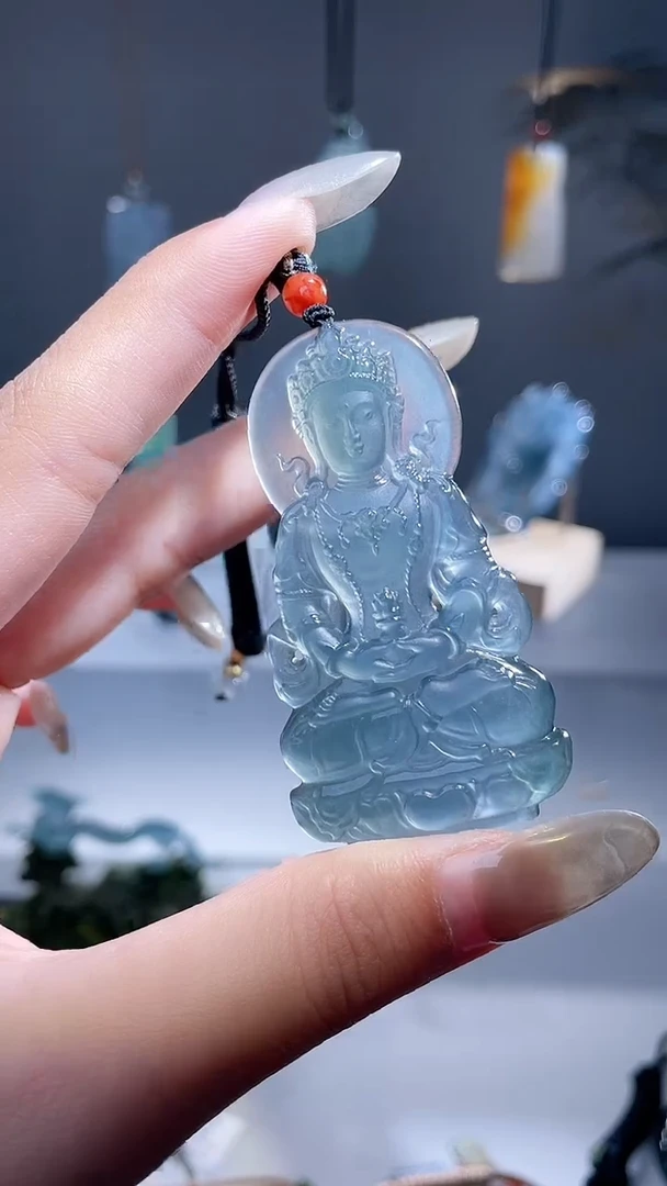 颈饰未镶嵌翡翠度母